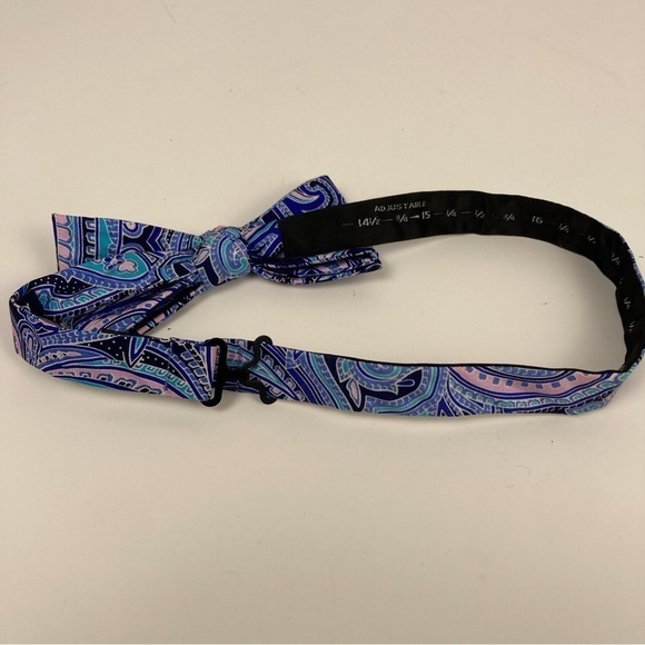 Men's Chaps Silk Bow Tie Blue/Pink Paisley Print Adjustable - Picture 9 of 10